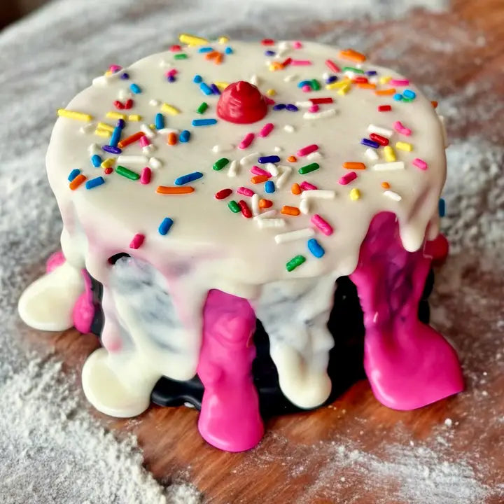 YumYum Neapolitan "Ice Cream" Dog Cake